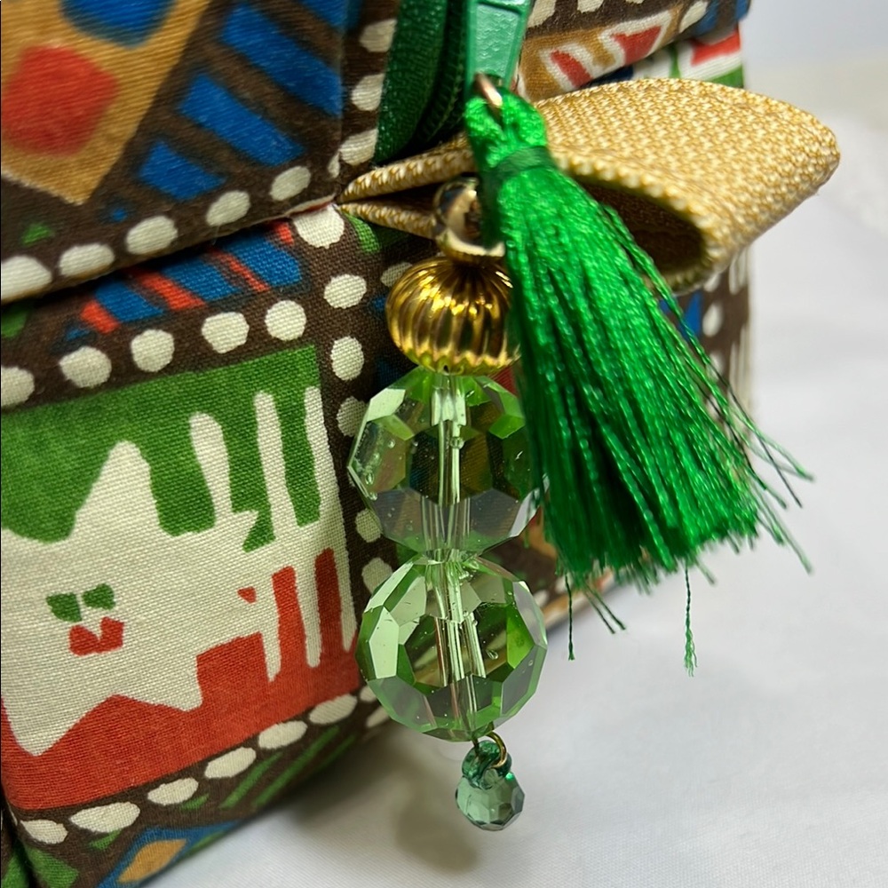 Handmade Cosmetic Boxy Bag with Zipper & Key Fob - Picture 6 of 8